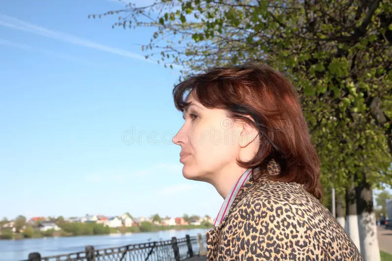 files/woman-average-years-looks-river-19487201.webp